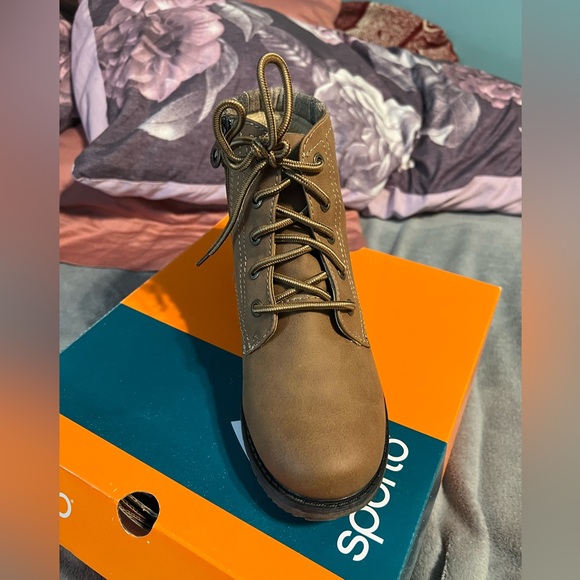 Fall boot - Picture 2 of 6